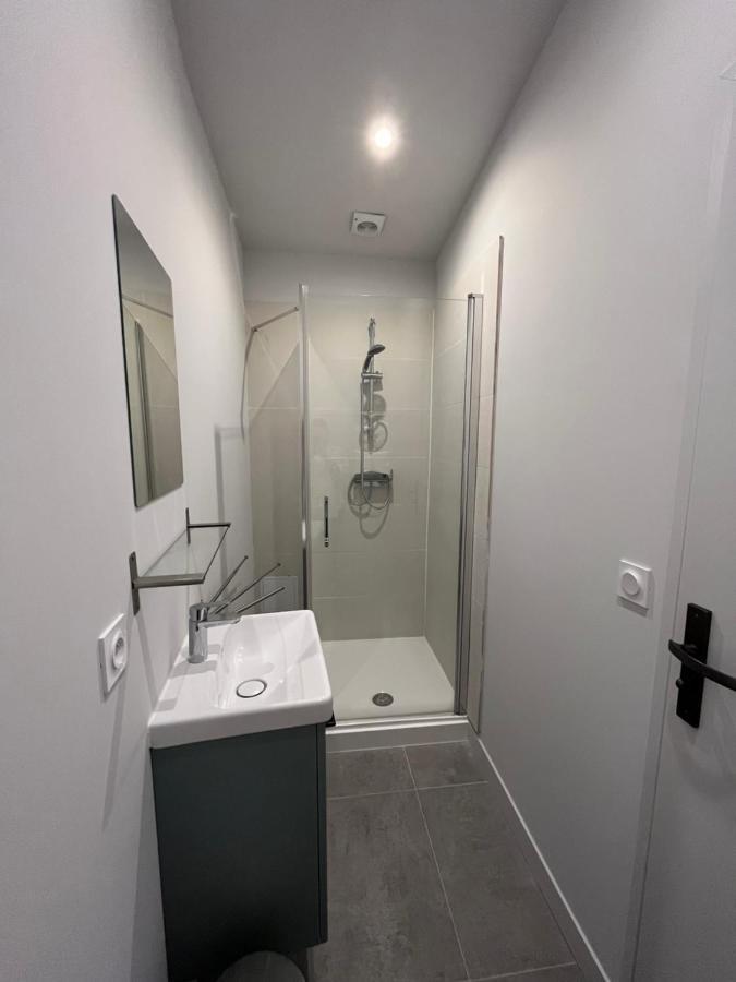 Chez Oma I 1 Appartement Independant Opi I 3 Chambres Privatives Avec Salle D Eau Et Salon Commun Cuisine Commune Wc Commun Patio Commun Awinion Zewnętrze zdjęcie